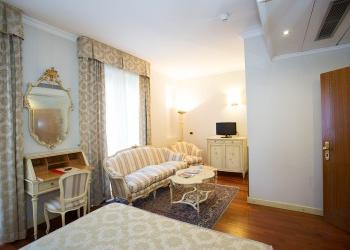 JUNIOR SUITE Hotel Andreola Central Milano JUNIOR SUITE Hotel Andreola Central Milano